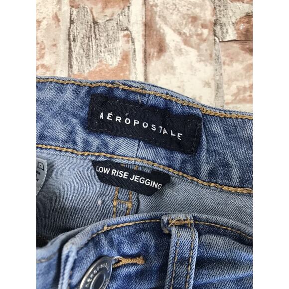 Aeropostale Low Rise Women 000 REG Distressed Light Wash Skinny Jeans Denim - Picture 6 of 8